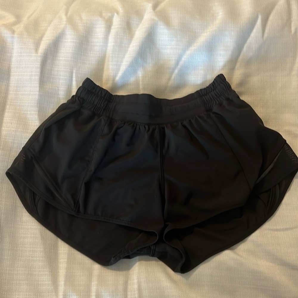 Good condition lululemon hotty hot shorts size 2